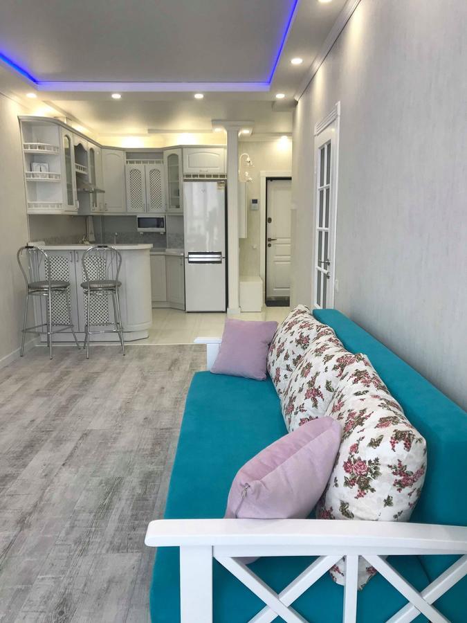 Luxe Apartment On Drahomanova Kijev Kültér fotó
